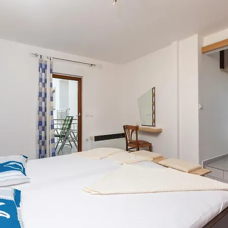 One-bedroom In Okrug Gornji *