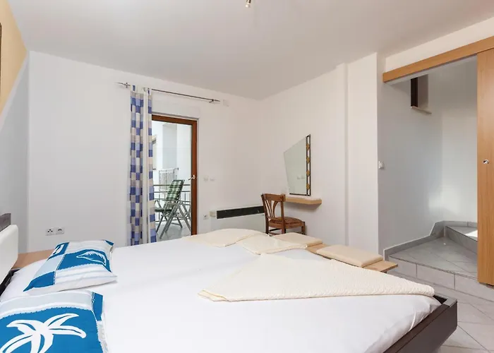 One-bedroom In Okrug Gornji *