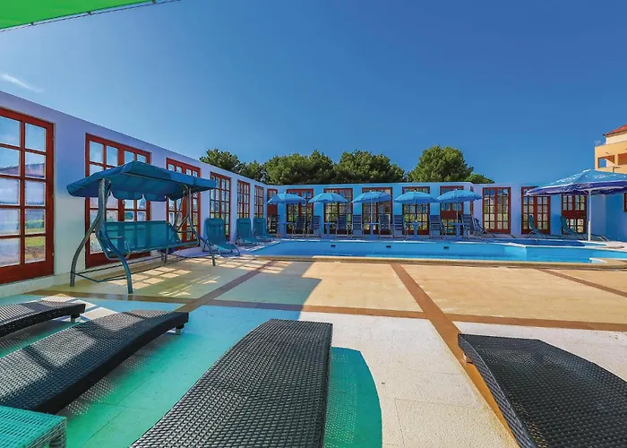 One-bedroom In Okrug Gornji *