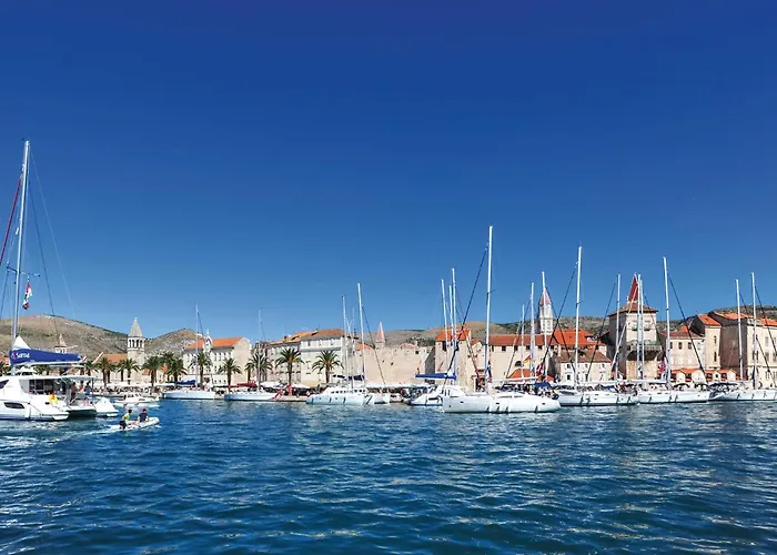 Apartman One-bedroom In Okrug Gornji *