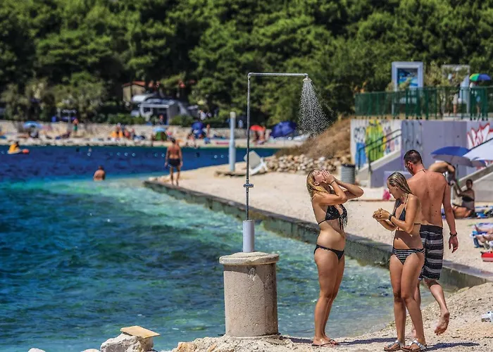 Apartman One-bedroom In Okrug Gornji *