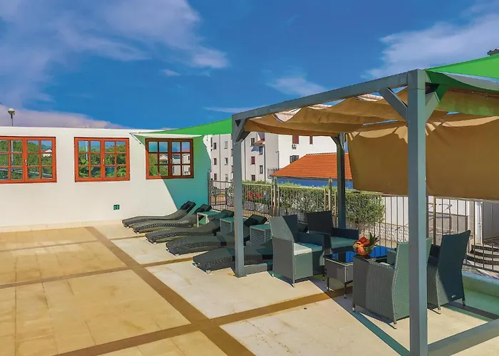 One-bedroom In Okrug Gornji Apartman *